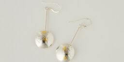 Dangly Daisy Earrings