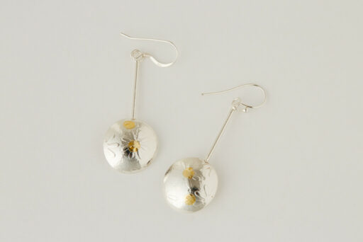 Dangly Daisy Earrings