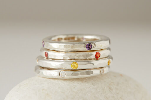 Round hammered Ring