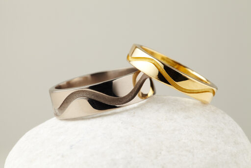 Wave Fairtrade Gold Wedding Ring