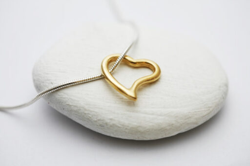 Heart and snake pendant gold plated in Fairmined Gold